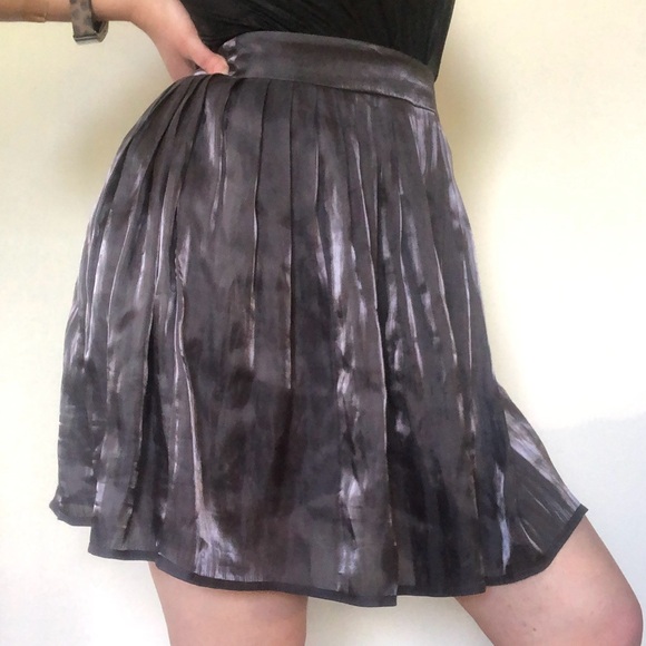 Silver Micro-pleated Mini Skirt - Picture 2 of 8